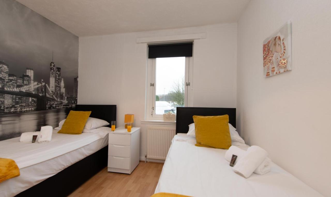 Premier - Chapel Apartment With Driveway! Cleland Esterno foto