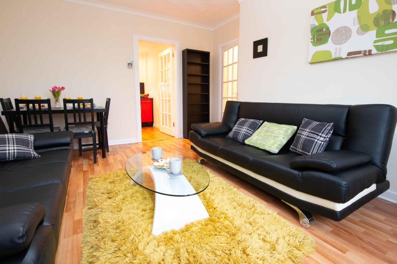 Premier - Chapel Apartment With Driveway! Cleland Esterno foto